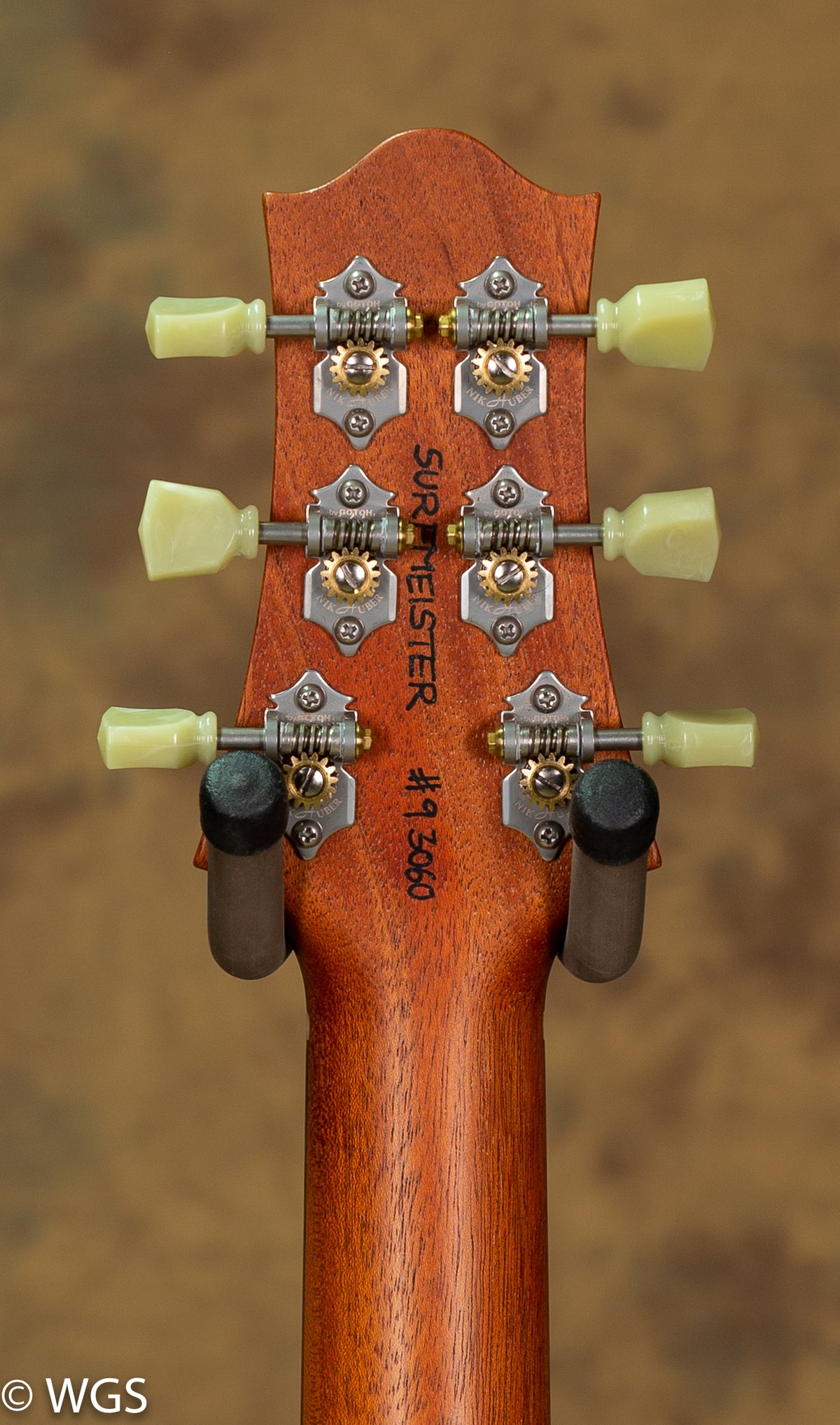 Nik Huber Surfmeister Onyx White USED