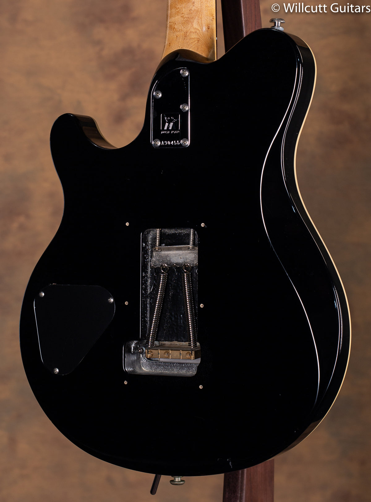 Ernie Ball Music Man Axis Black USED