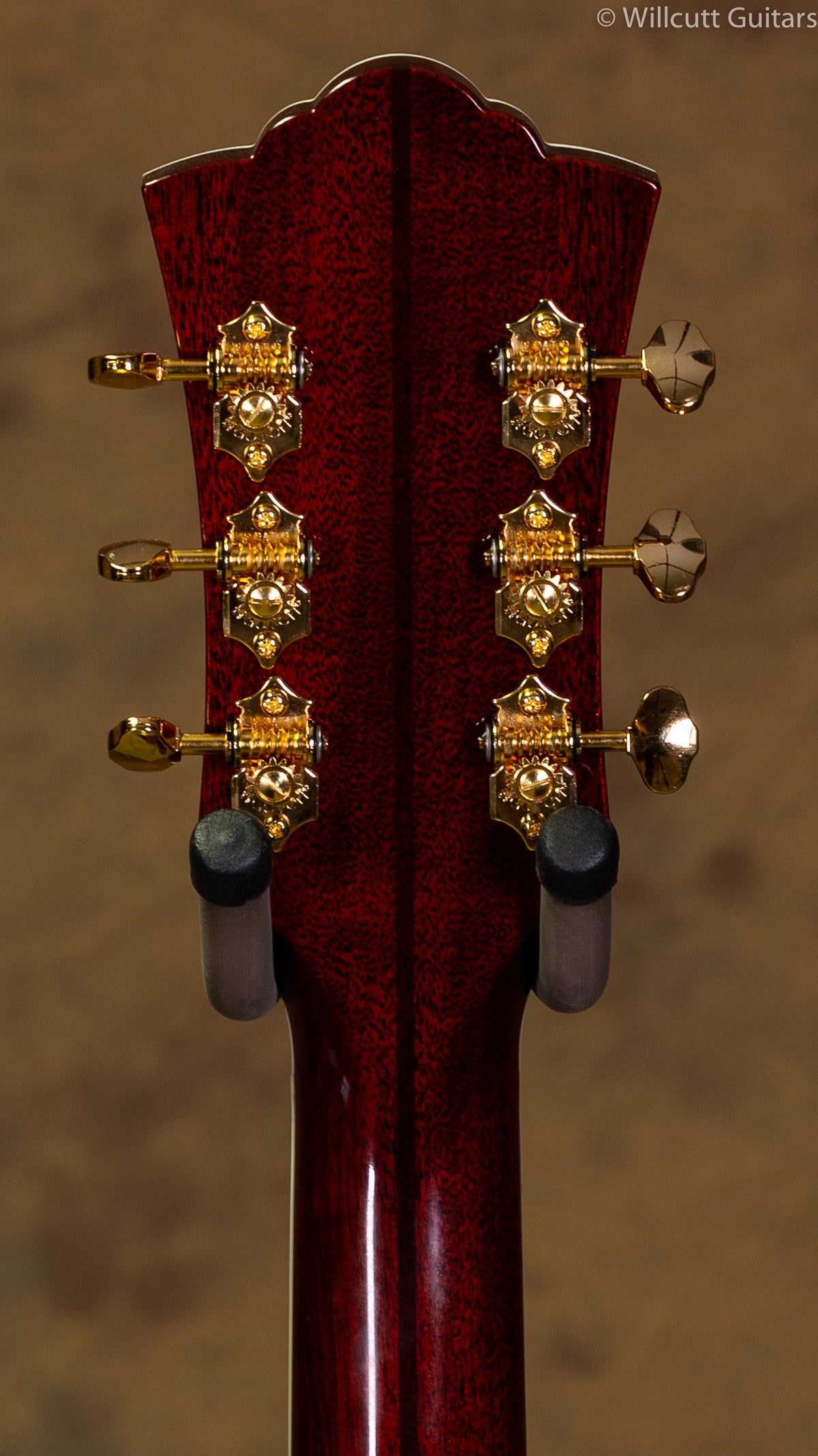 Guild D-55 Sunburst USED