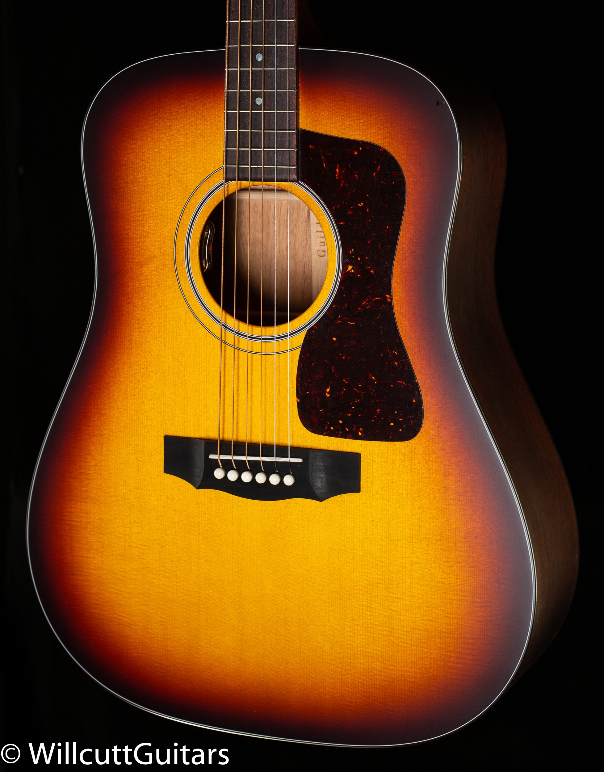 Guild D-40E Traditional Satin Antique Sunburst (448) - Willcutt 