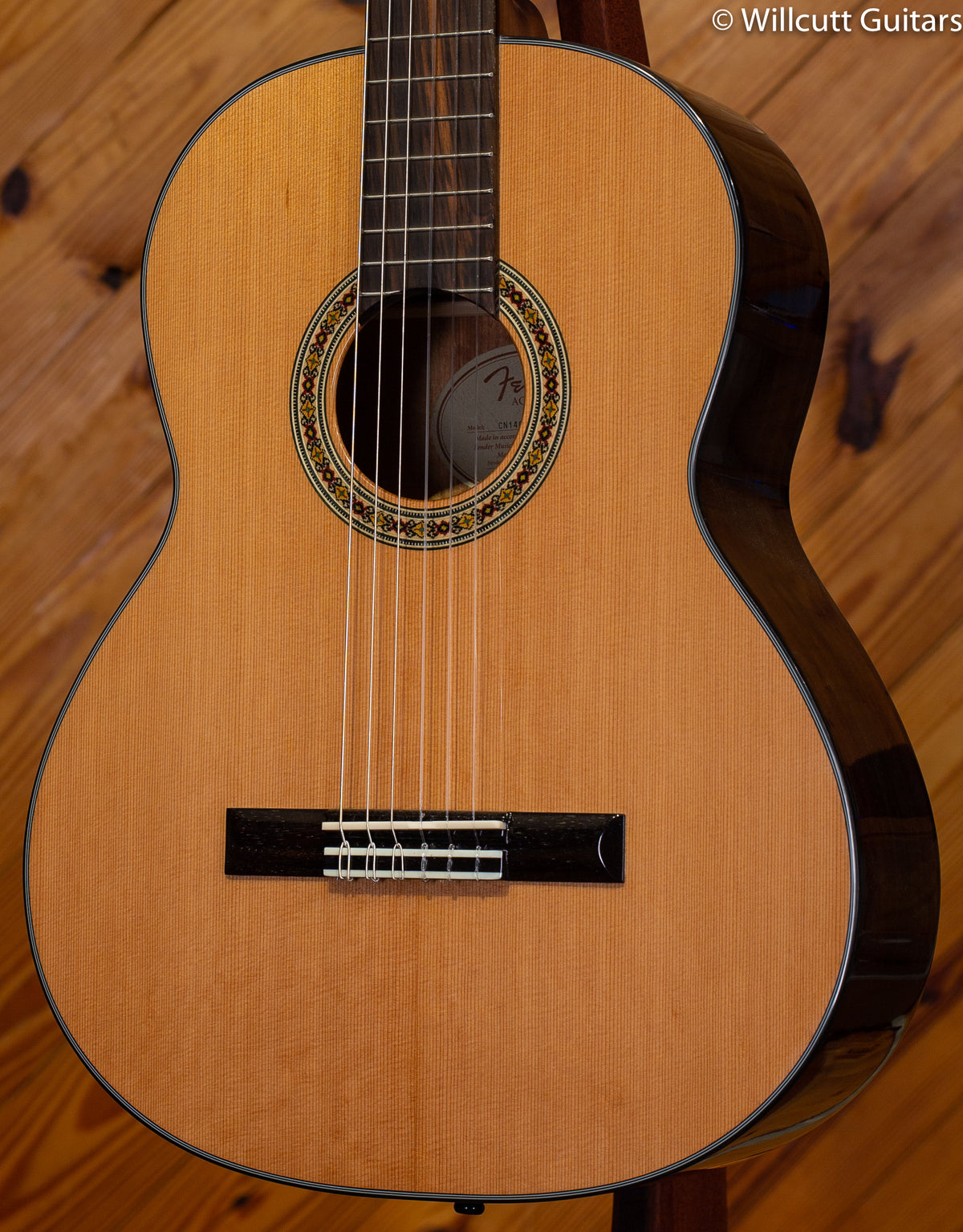 Fender CN-140S Classical DEMO