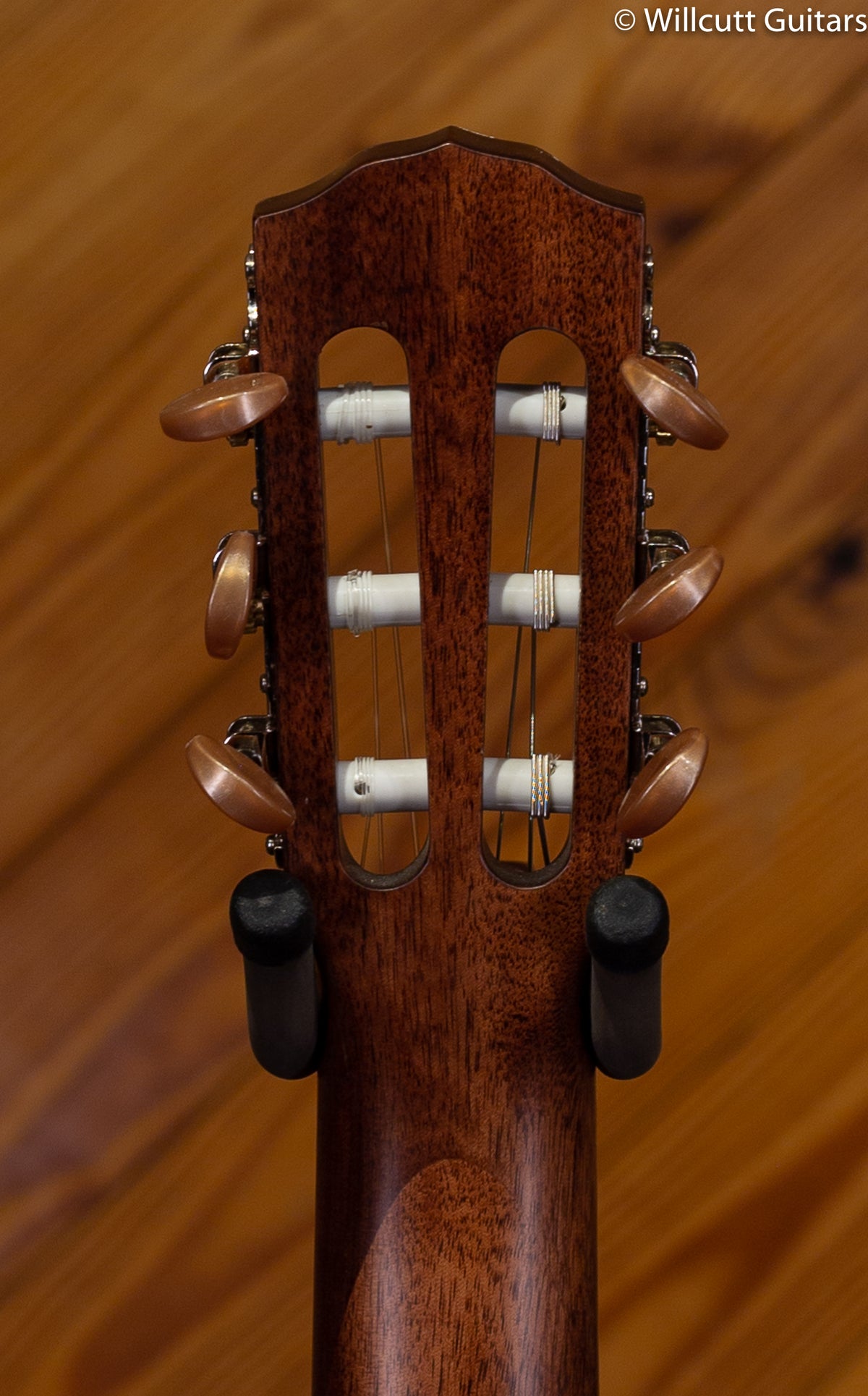 Fender CN-140S Classical DEMO