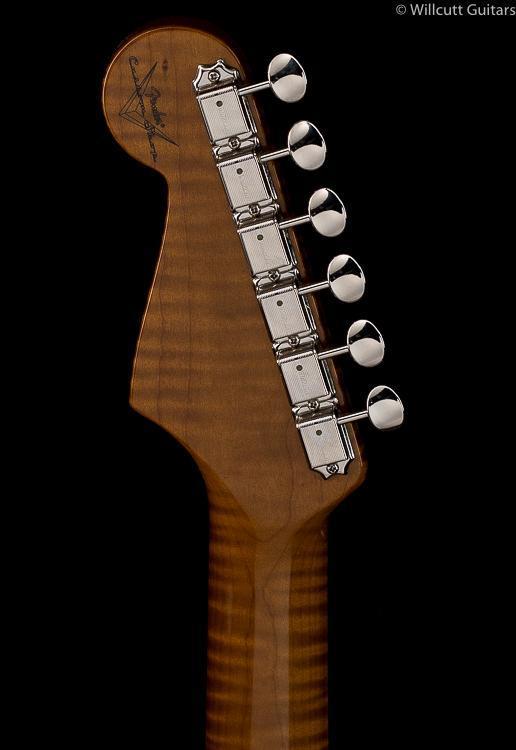 fender-custom-shop-artisan-spalted-maple-stratocaster-303