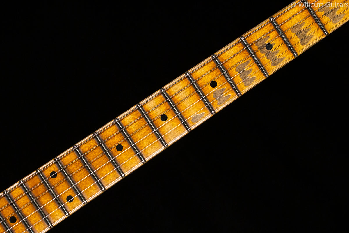 Fender Custom Shop Troposphere Strat Hard-Tail Heavy Relic Super Faded Aged 2-Color Sunburst