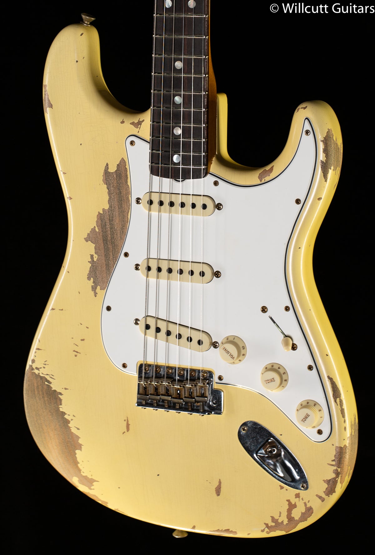 Fender Custom Shop 1967 Stratocaster Heavy Relic Rosewood Fingerboard Aged Vintage White