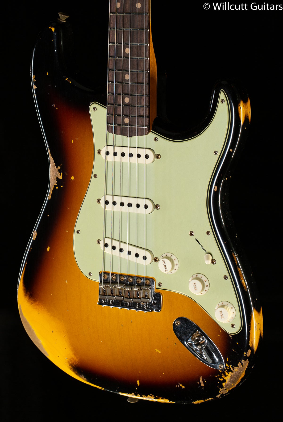 Fender Custom Shop 1961 Stratocaster Heavy Relic Super Faded Aged 3-Color Sunburst (322)