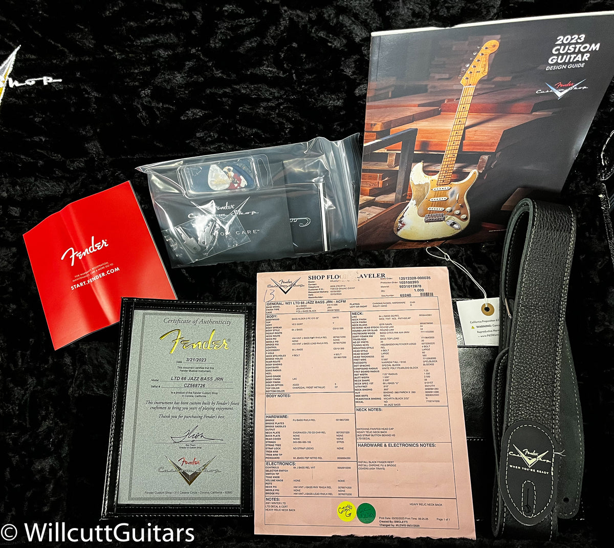 Fender Custom Shop LTD 1966 Jazz Bass Journeyman Relic Aged Charcoal Frost Metallic (726)