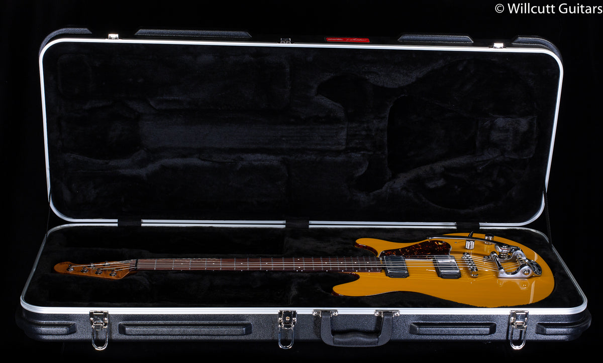 Ernie Ball Music Man Valentine Bigsby Carmello (823)