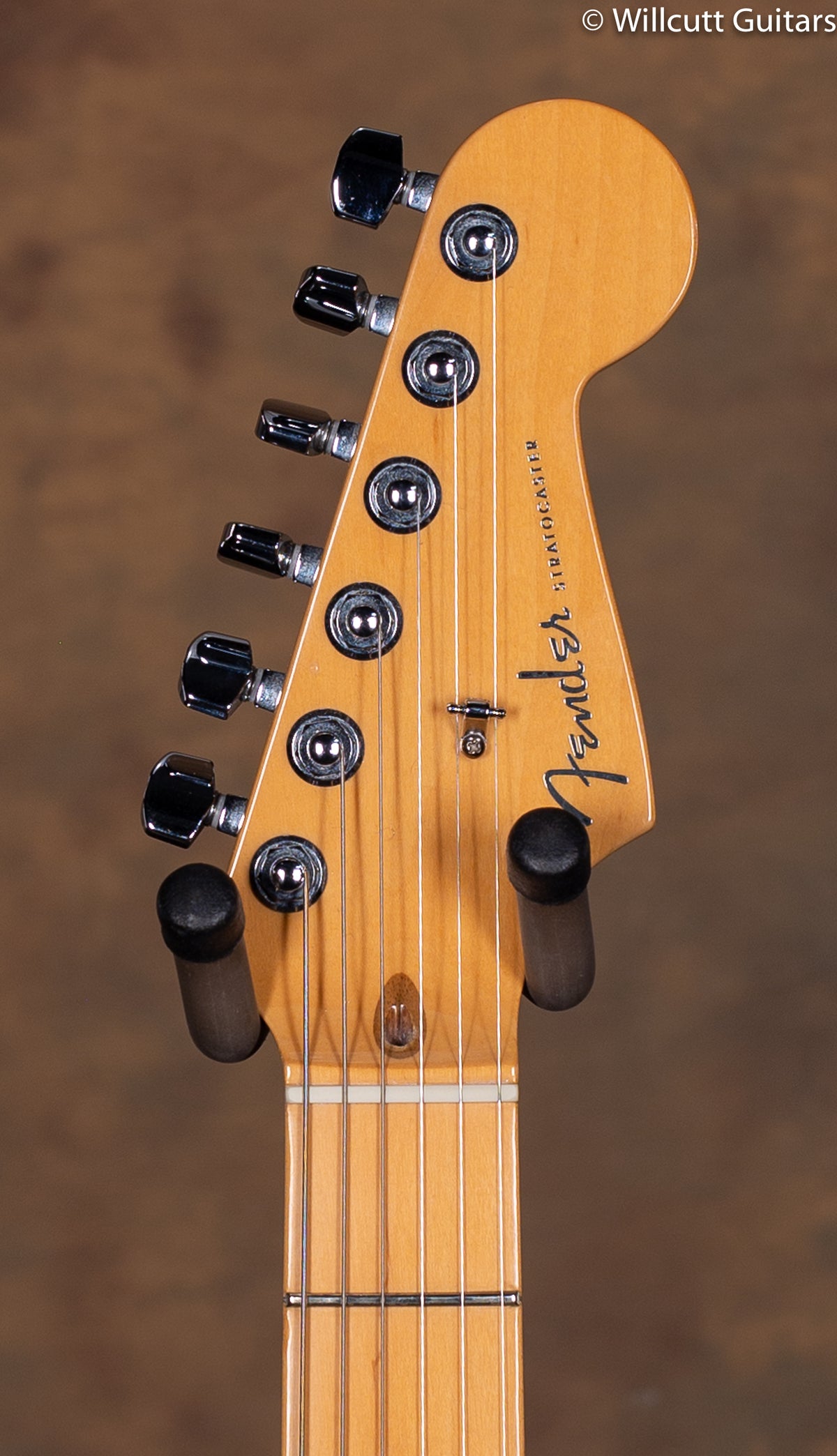 Fender American Deluxe Stratocaster Maple Fingerboard Chrome Red USED
