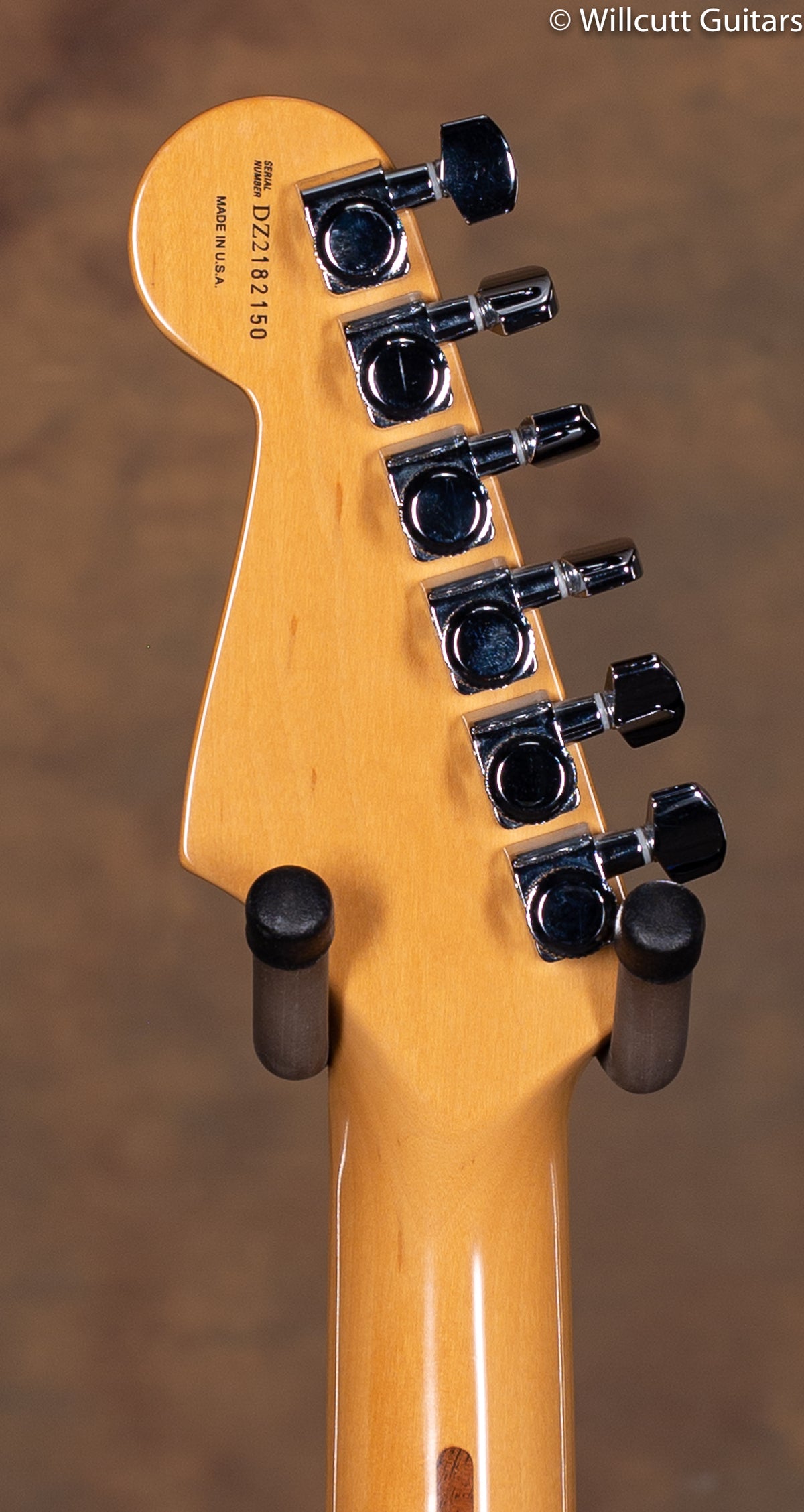 Fender American Deluxe Stratocaster Maple Fingerboard Chrome Red USED