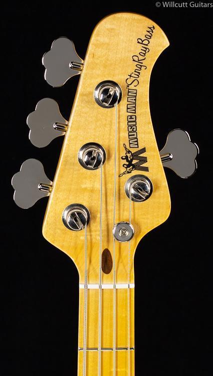 Ernie Ball Music Man StingRay Old Smoothie Mint Green (949)