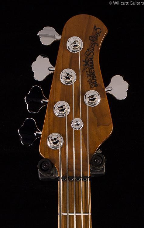 ernie-ball-music-man-stingray-special-5-h-black-041