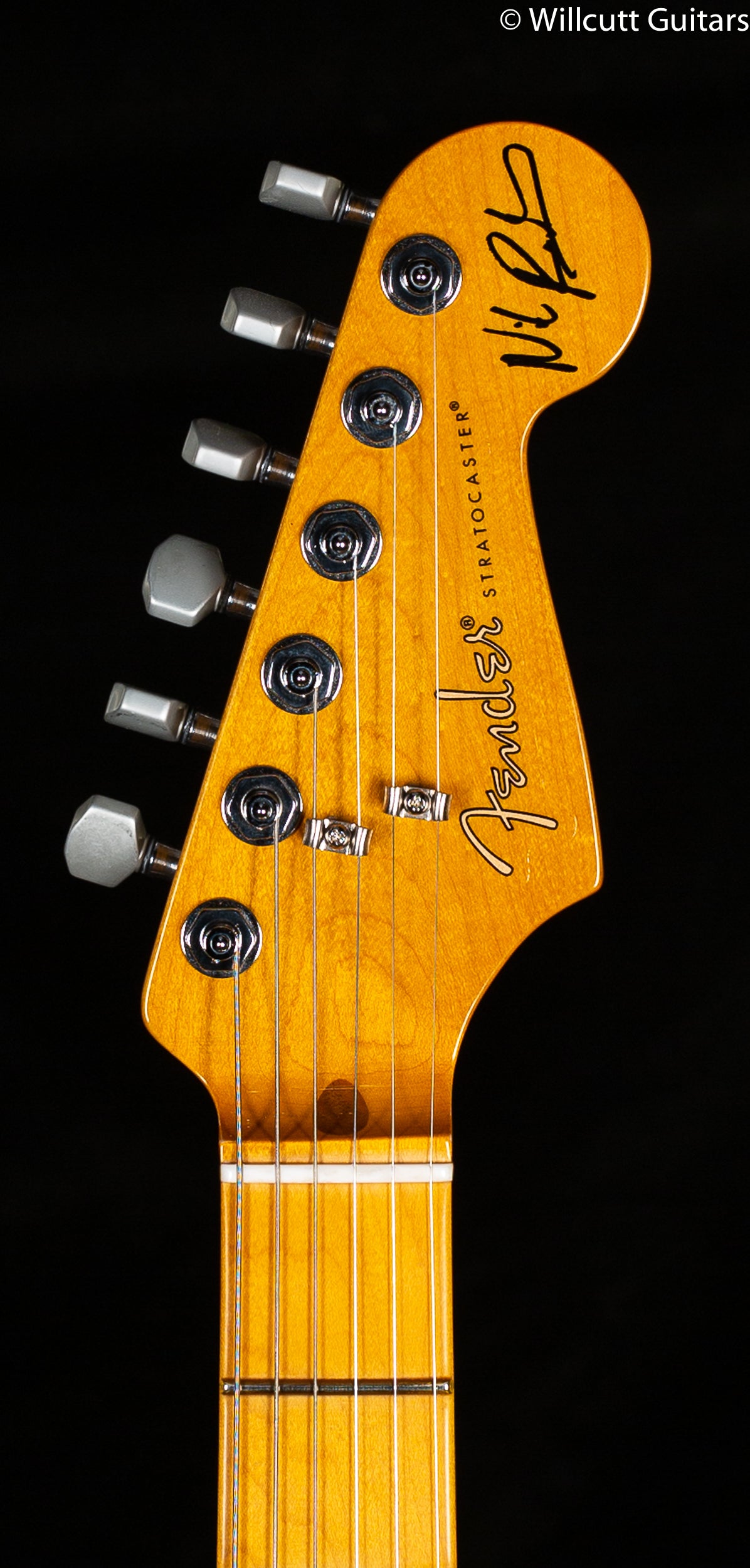 Fender Nile Rodgers Hitmaker Stratocaster Maple Fingerboard Olympic White (224)