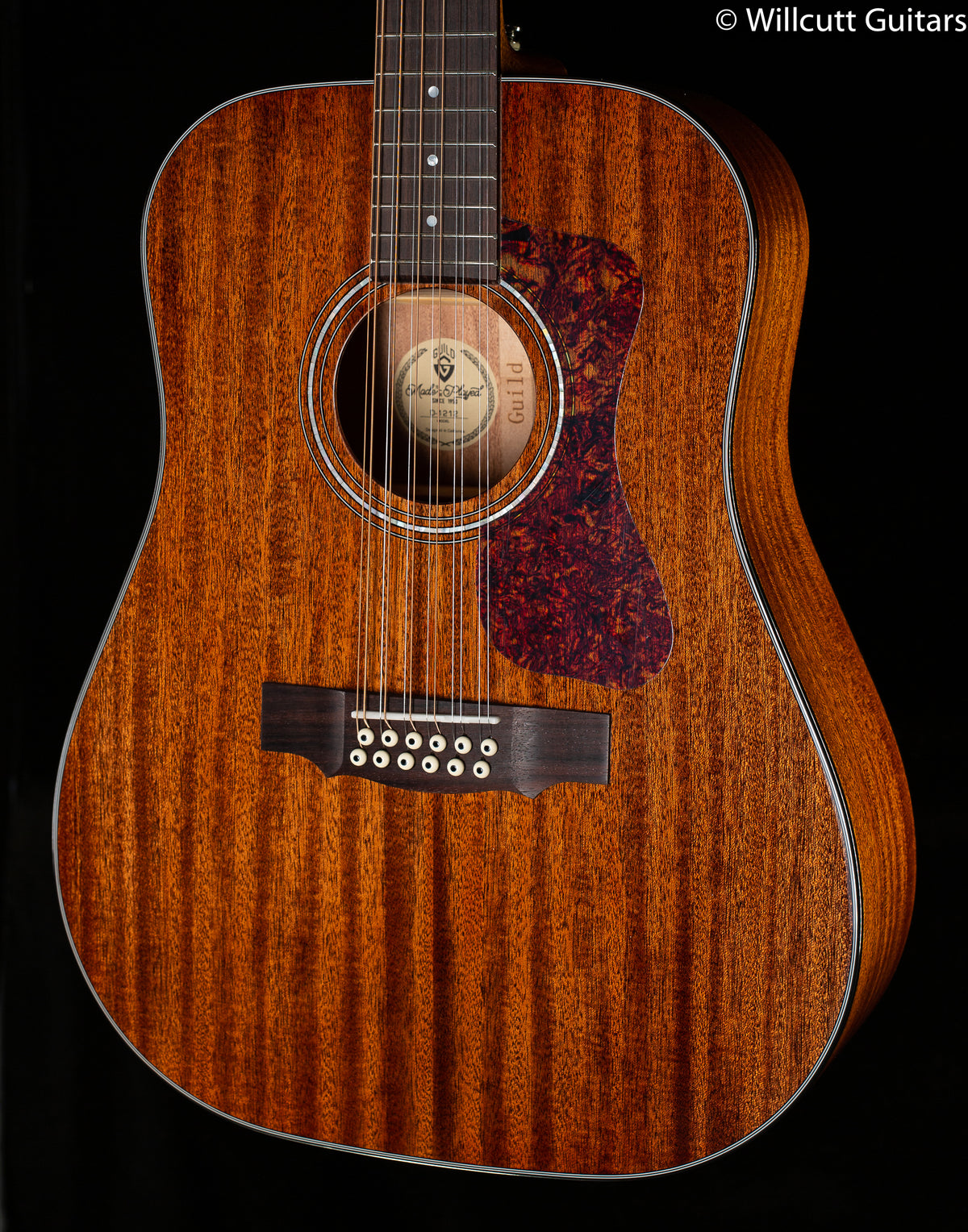 Guild D-1212 Natural