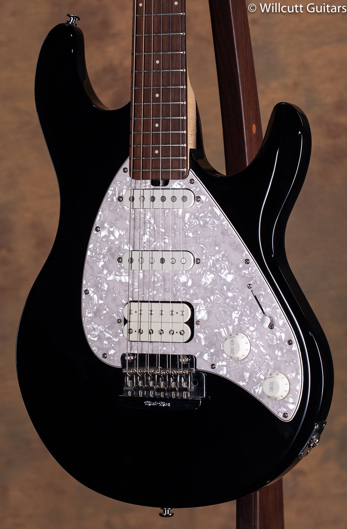 Ernie Ball Music Man Silhouette Special HSS Black USED