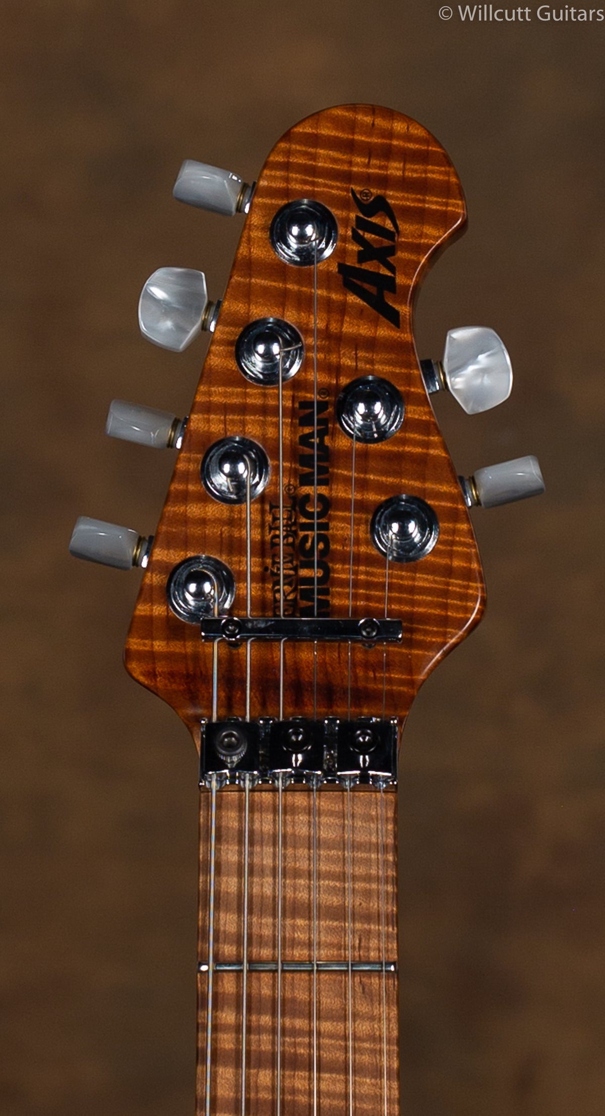 Ernie Ball Music Man Axis Roasted Maple Roasted Amber USED