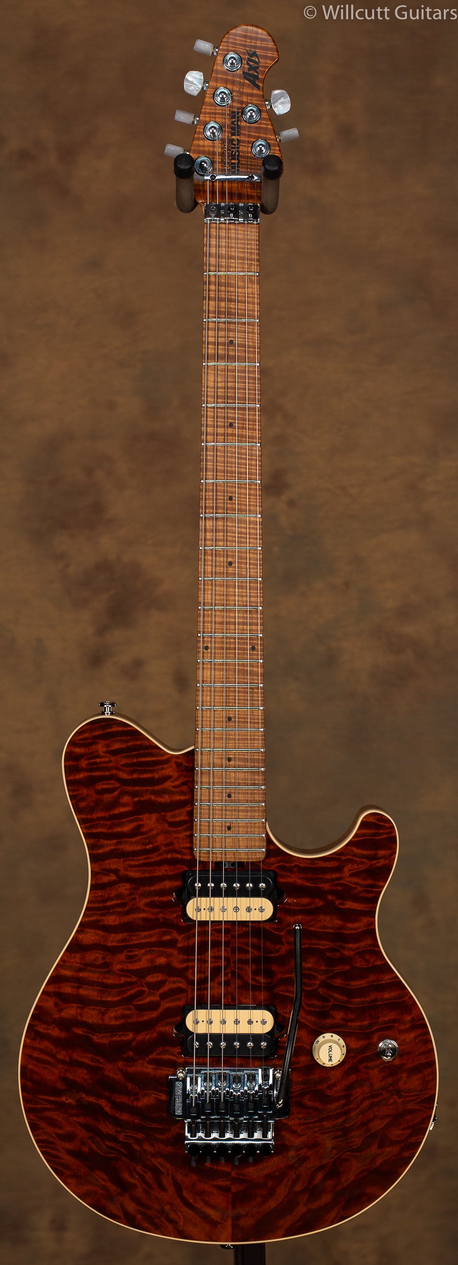 Ernie Ball Music Man Axis Roasted Maple Roasted Amber USED