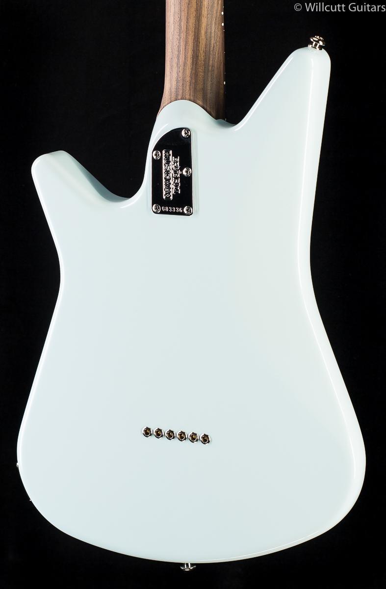 ernie-ball-music-man-albert-lee-hh-powder-blue-336