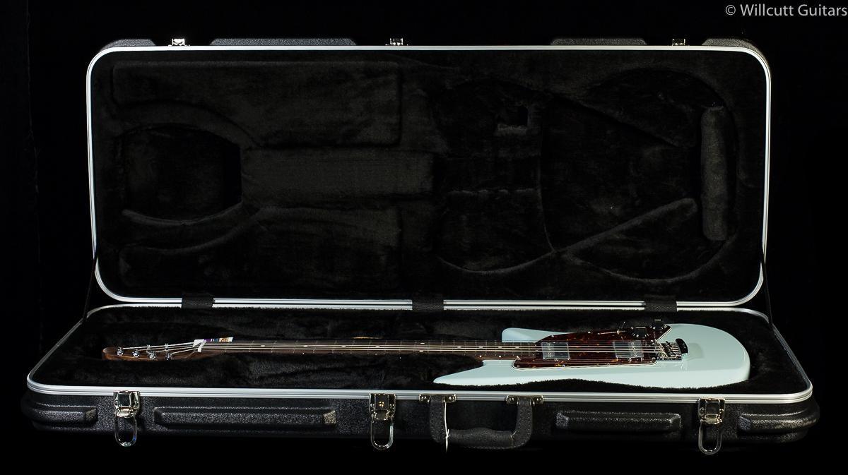 ernie-ball-music-man-albert-lee-hh-powder-blue-336