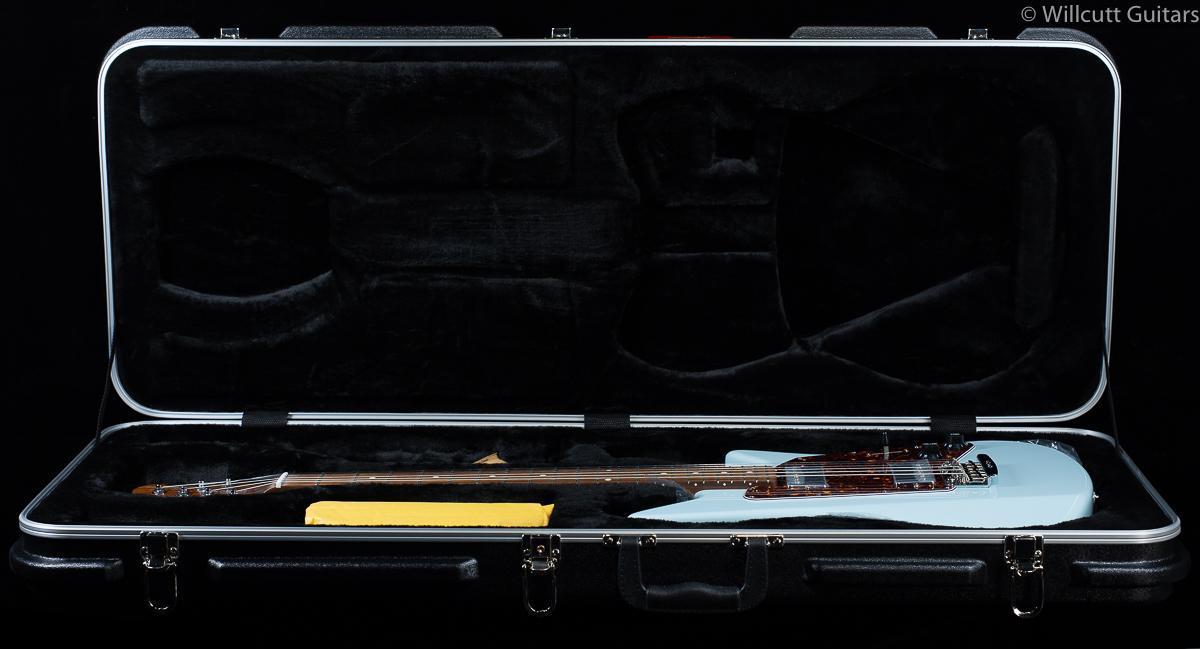 ernie-ball-music-man-albert-lee-hh-powder-blue-trem-817