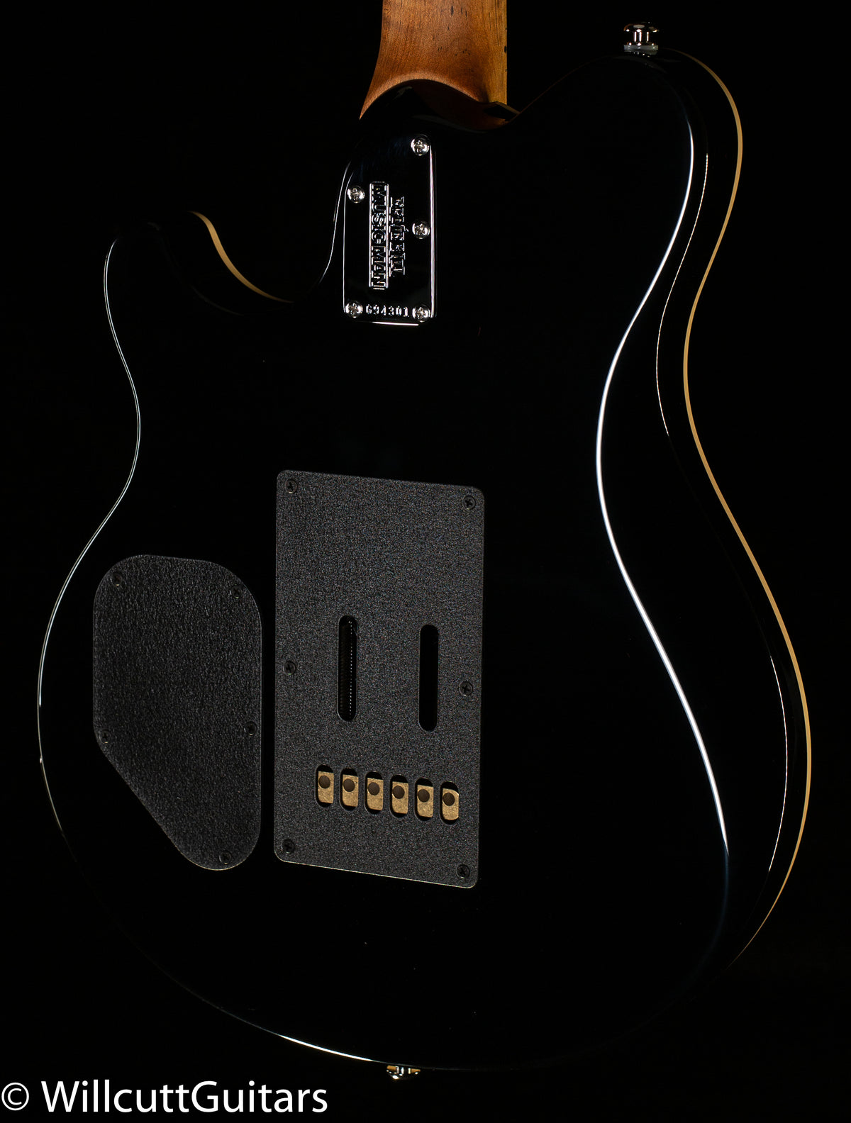 Ernie Ball Music Man Axis Super Sport HH Trem Yucatan Blue Quilt