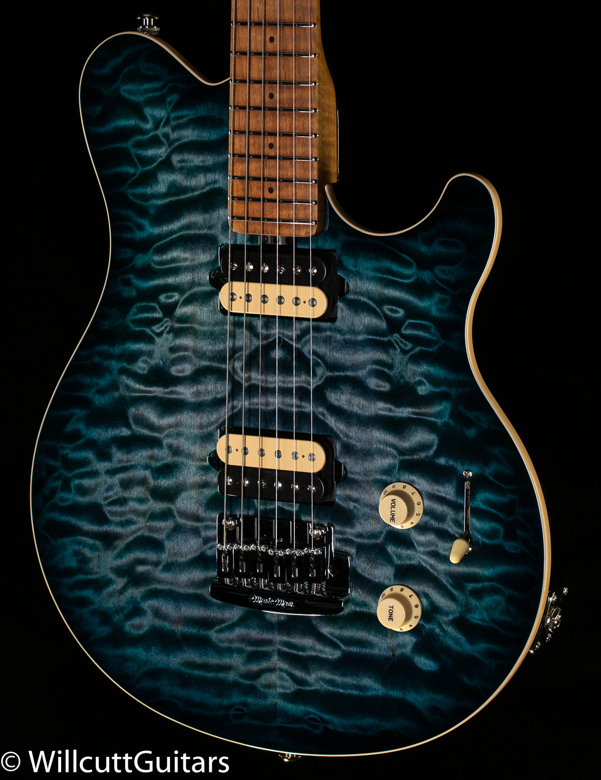 Ernie Ball Music Man Axis Super Sport HH Trem Yucatan Blue Quilt