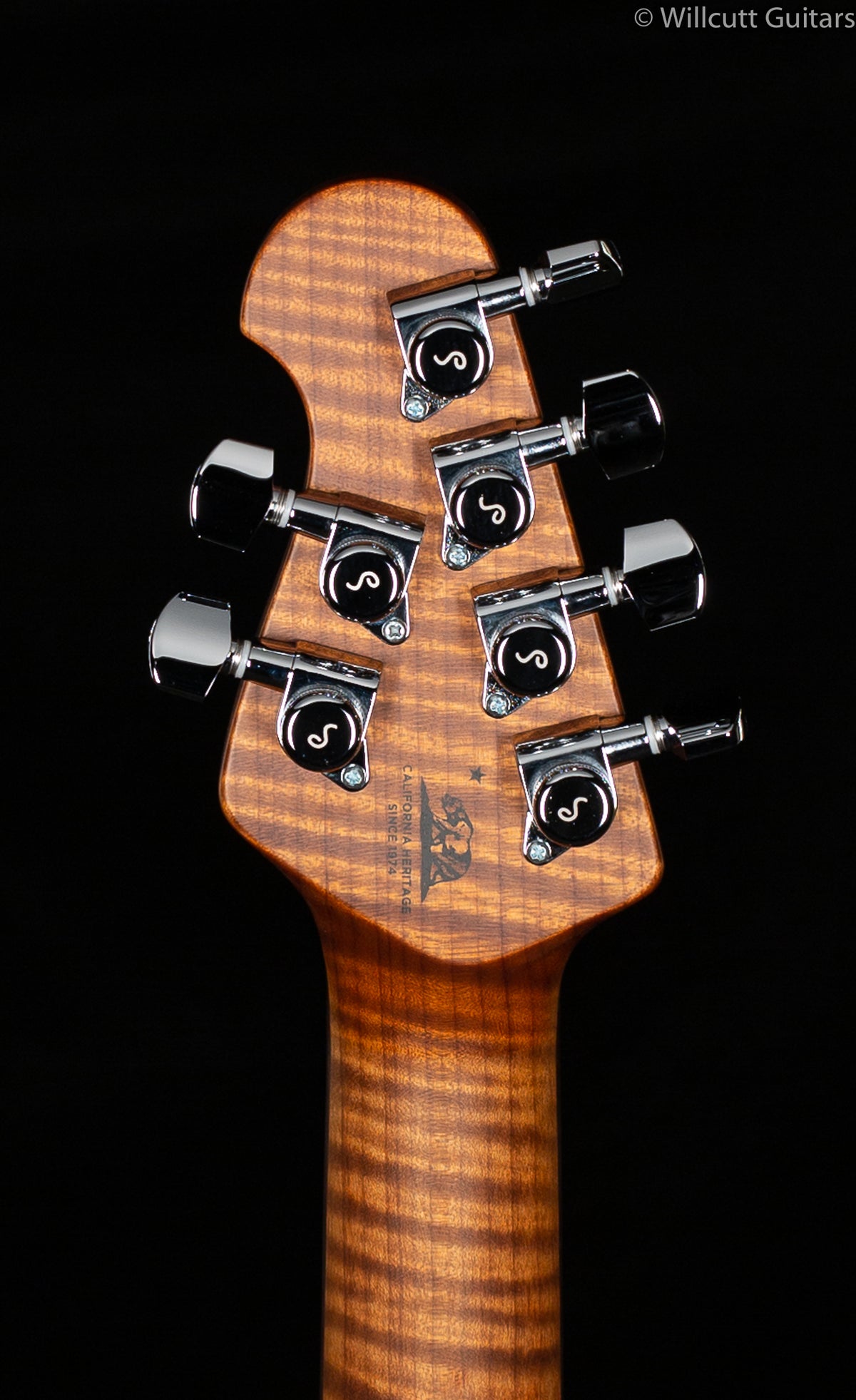 Ernie Ball Music Man Luke III HSS Fuschia Sparkle