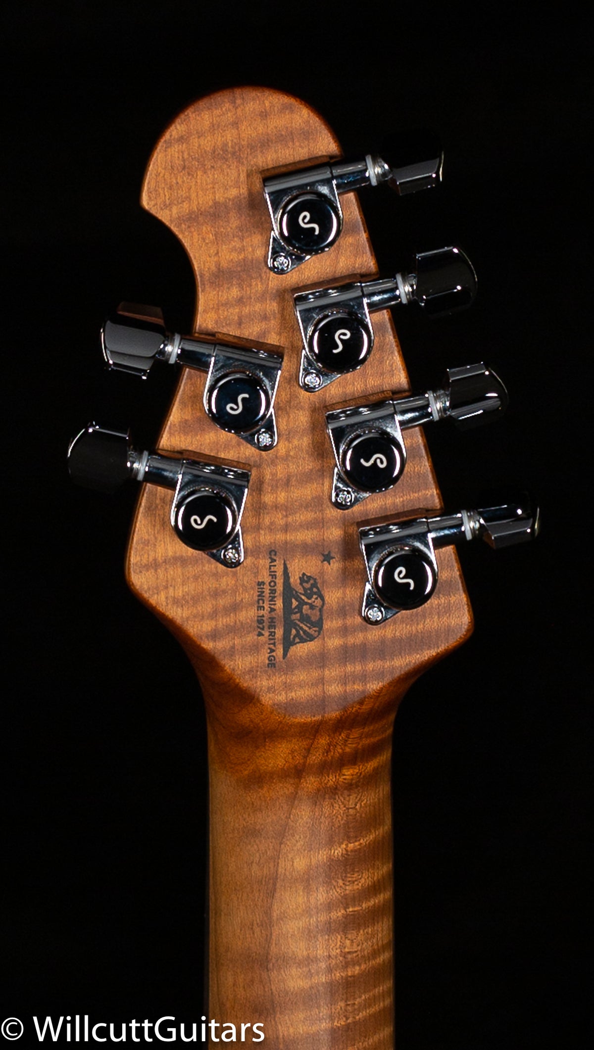 Ernie Ball Music Man Luke III HSS Maple Top Cherry Burst Quilt