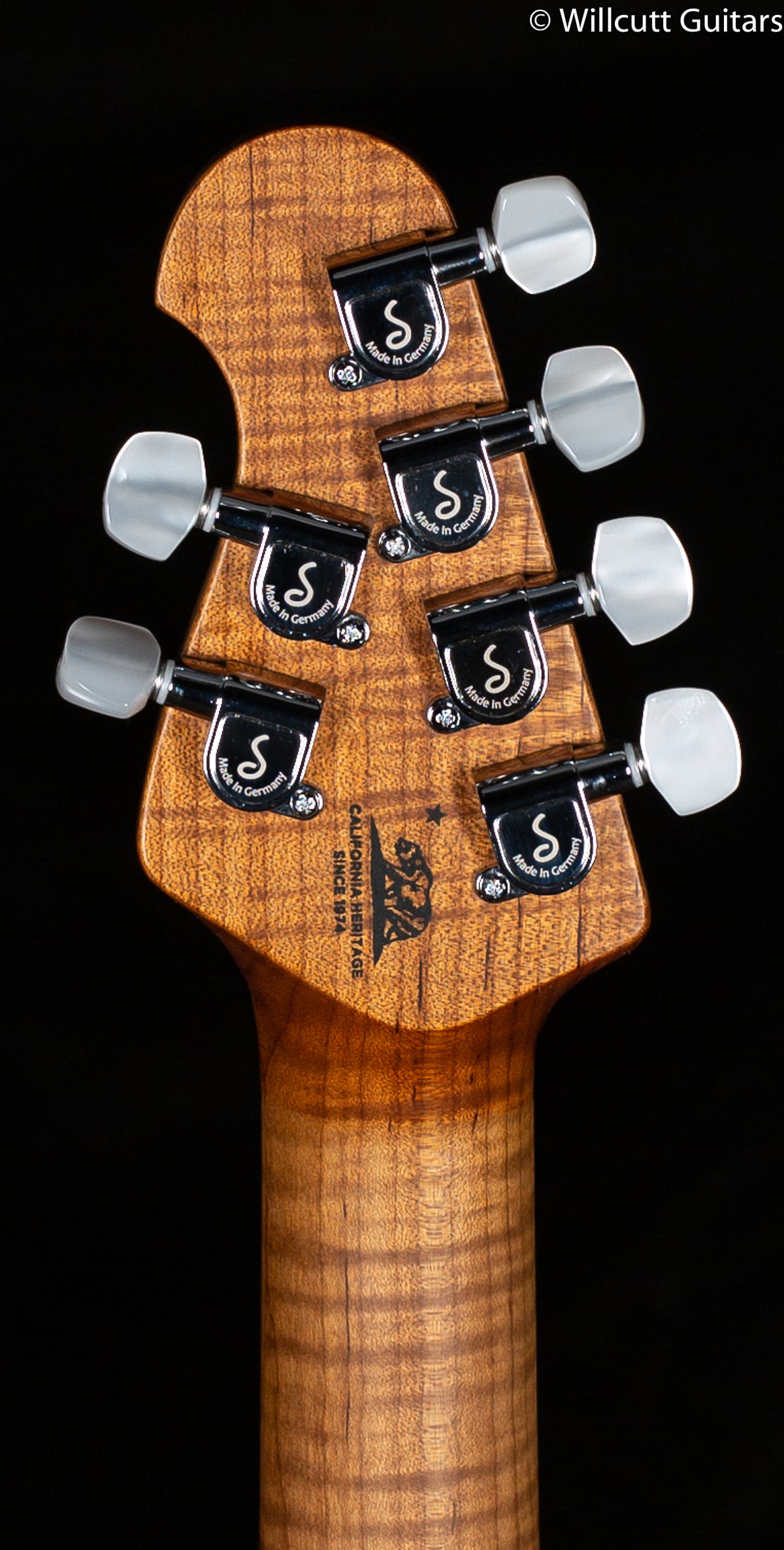 Ernie Ball Music Man Axis Yucatan Quilt (066)