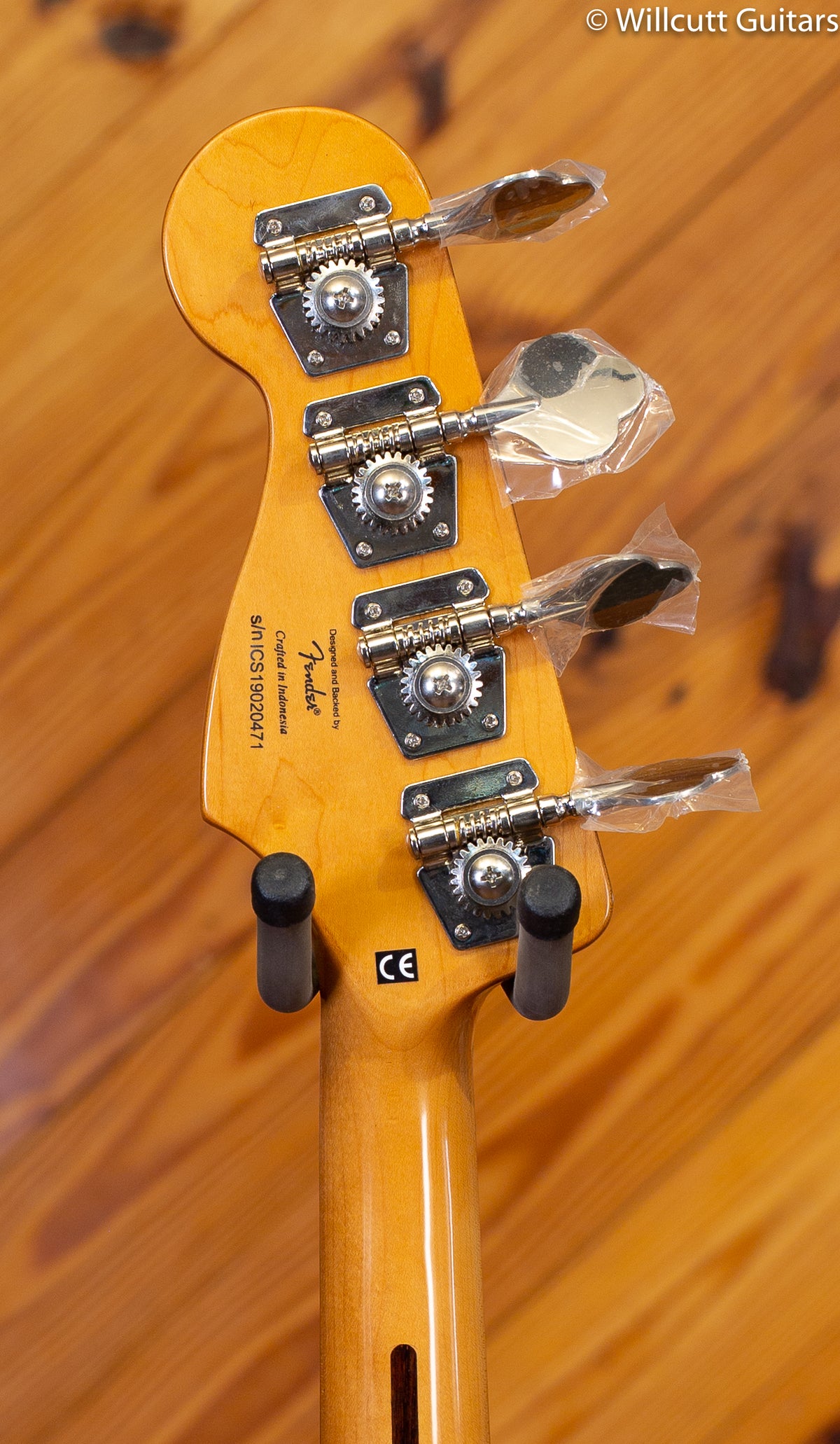 Squier Classic Vibe '60s Jazz Bass 3-Tone Sunburst demo Bass Guitar