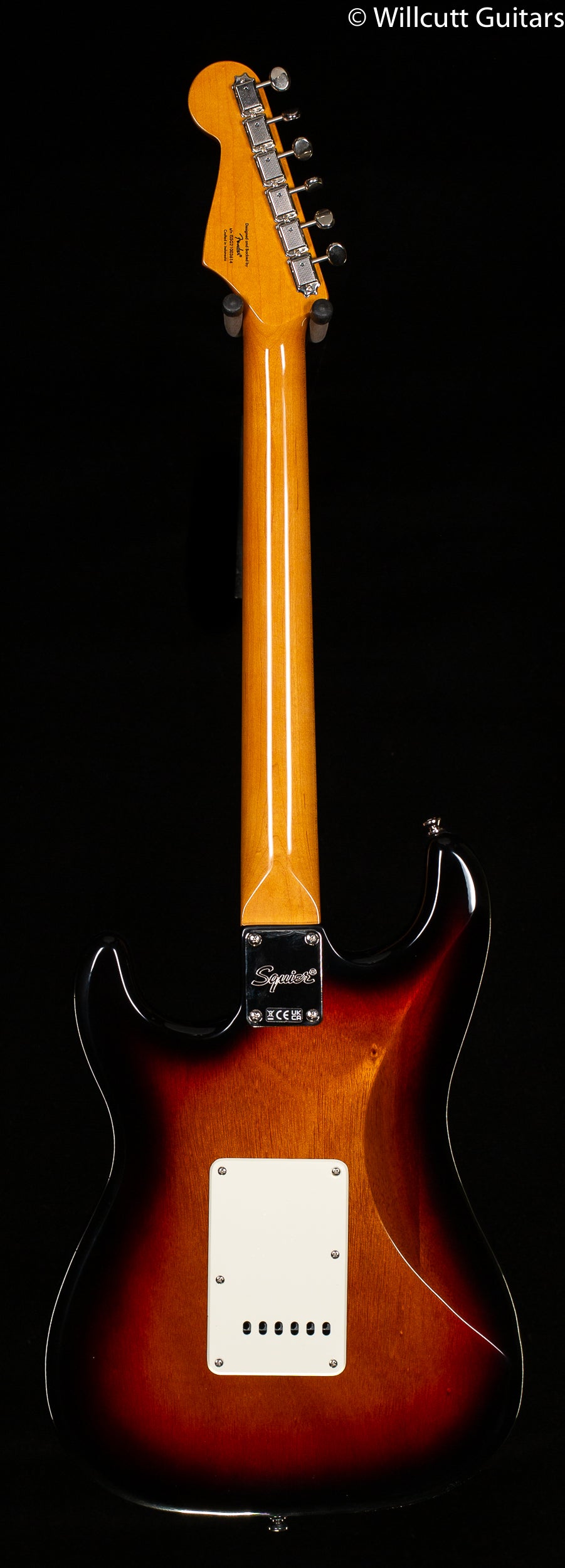 Squier Classic Vibe '60s Stratocaster®, Laurel Fingerboard, 3-Color Sunburst