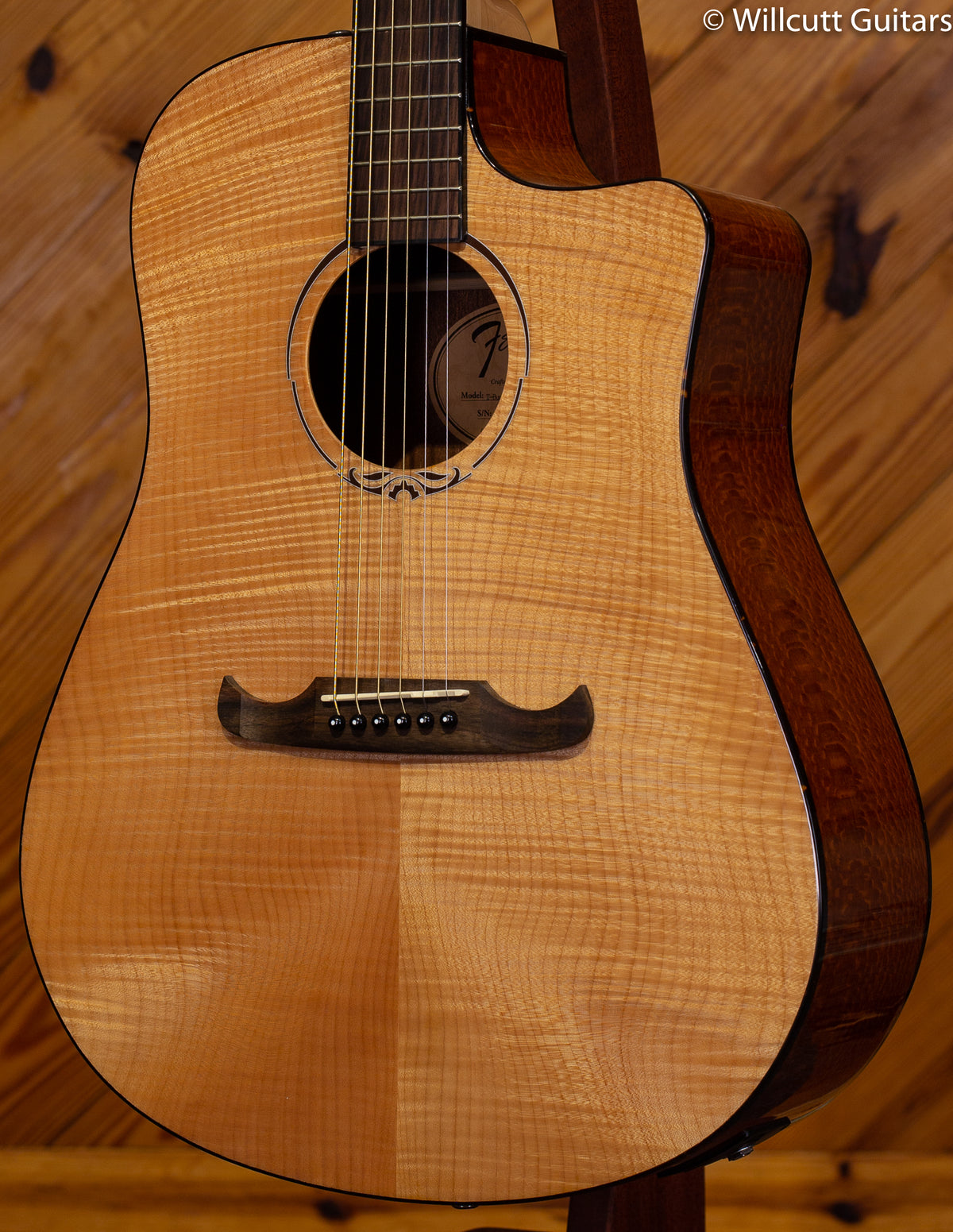 Fender T-Bucket 400CE Natural Flametop -v3 DEMO