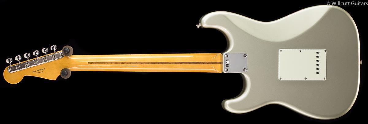 fender-fsr-traditional-50s-stratocaster-inca-silver-with-shoreline-gold-stripes-748