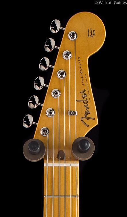 fender-fsr-traditional-50s-stratocaster-inca-silver-with-shoreline-gold-stripes-748