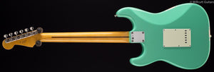 fender-fsr-traditional-50s-stratocaster-surf-green-with-shell-pink-stripes-410