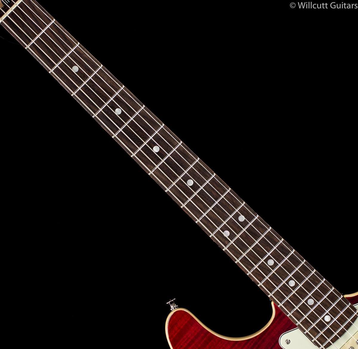 Fender LIMITED EDITION AERODYNE Classic Strat Flame Maple Top Crimson Red Trans
