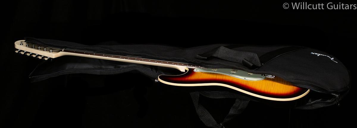 Fender Limited Edition Aerodyne Classic Strat Flame Maple Top 3 Color Sunburst