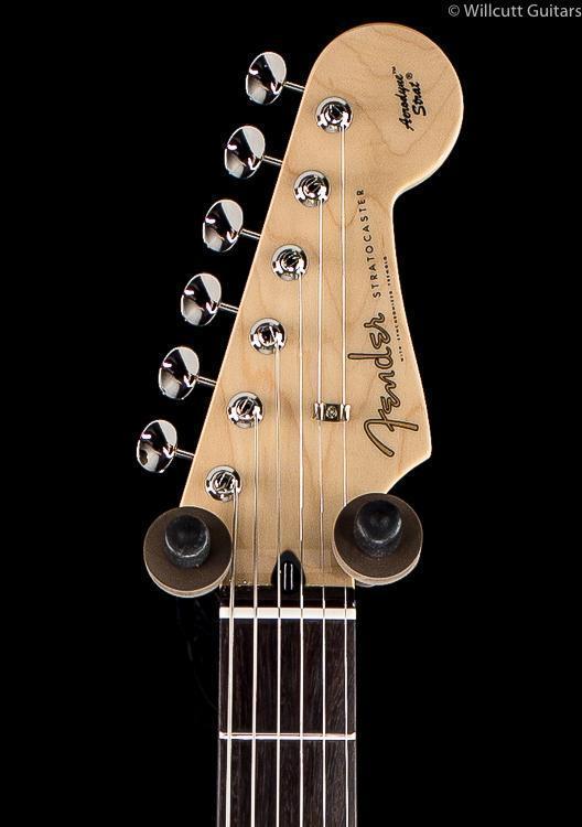 Fender LIMITED EDITION AERODYNE Classic Strat Flame Maple Top Crimson Red Trans