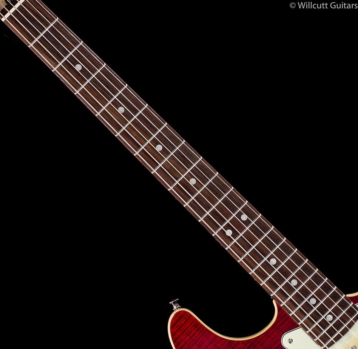 Fender LIMITED EDITION AERODYNE Classic Strat Flame Maple Top Crimson Red Trans