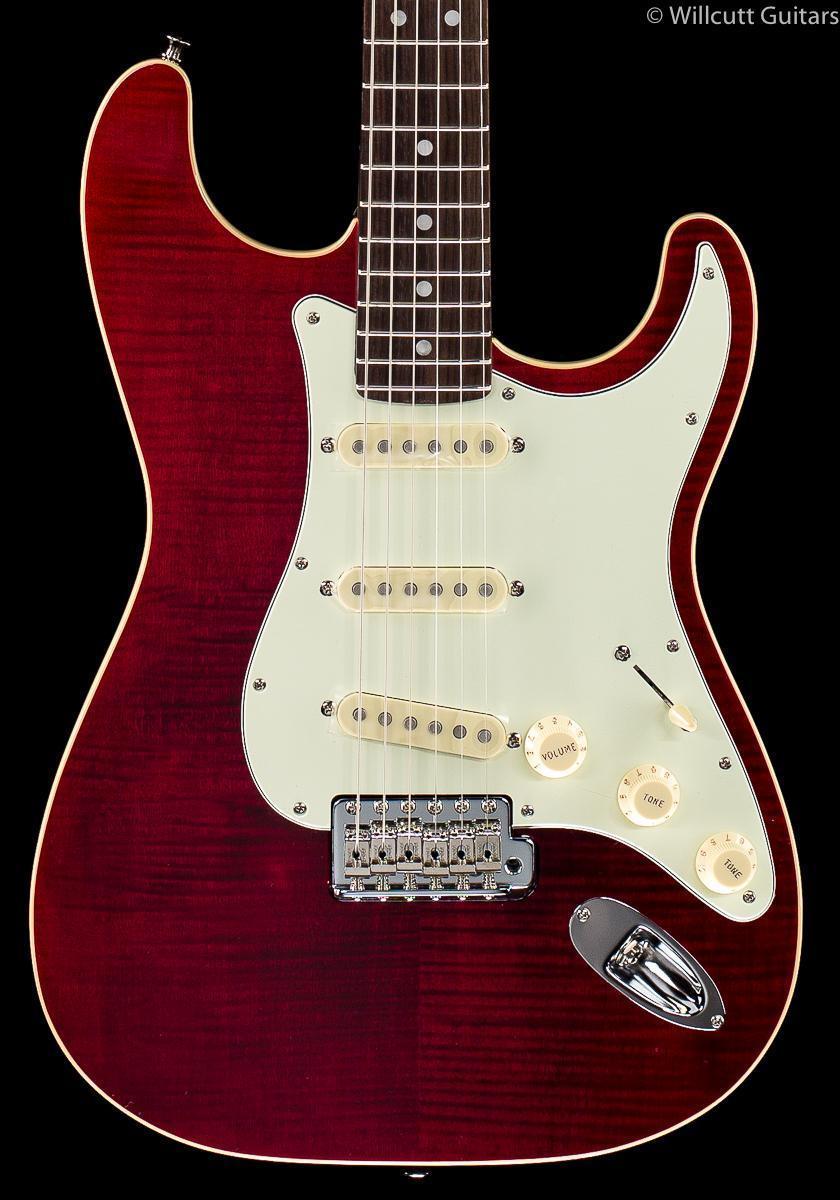 Fender LIMITED EDITION AERODYNE Classic Strat Flame Maple Top Crimson Red Trans