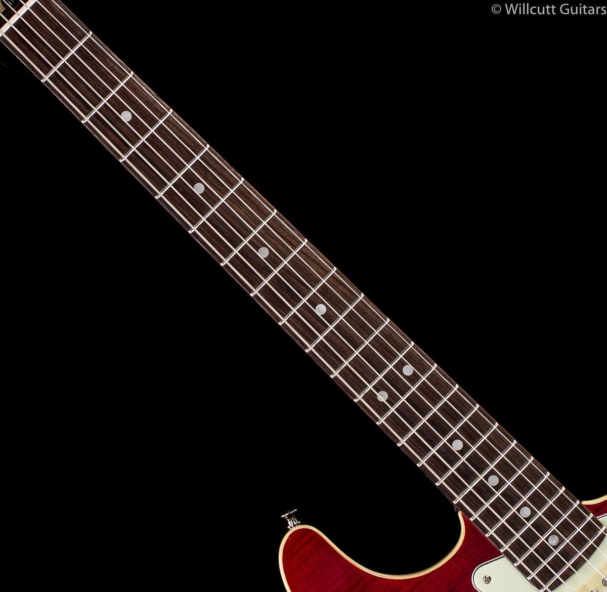 Fender LIMITED EDITION AERODYNE Classic Strat Flame Maple Top Crimson Red Trans