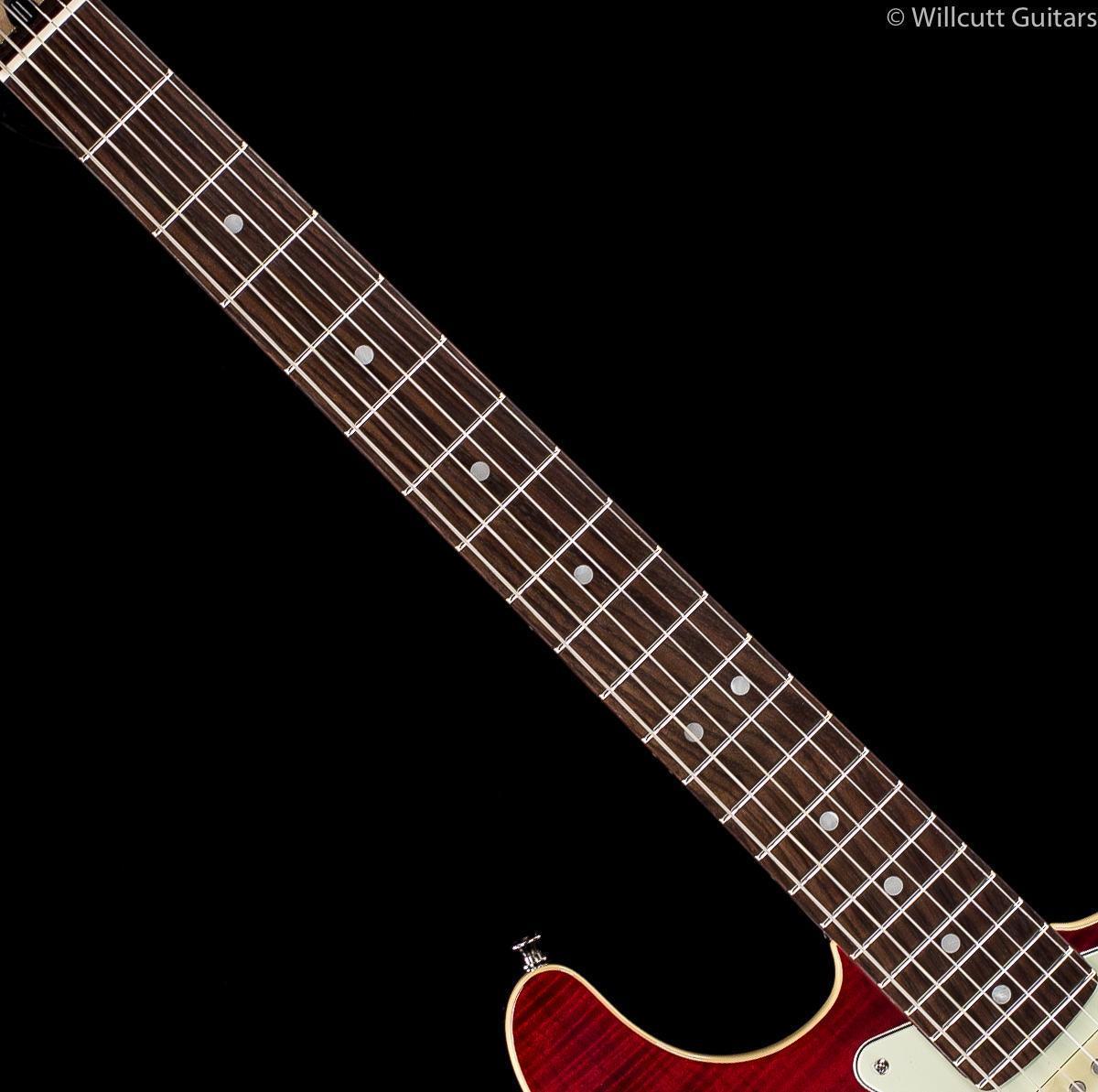 Fender LIMITED EDITION AERODYNE Classic Strat Flame Maple Top Crimson Red Trans
