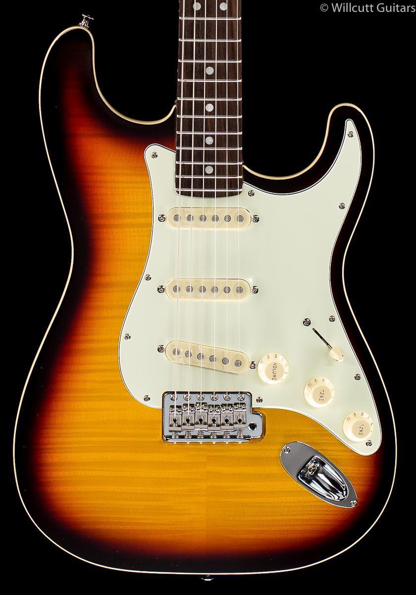 Fender Limited Edition Aerodyne Classic Strat Flame Maple Top 3 Color Sunburst