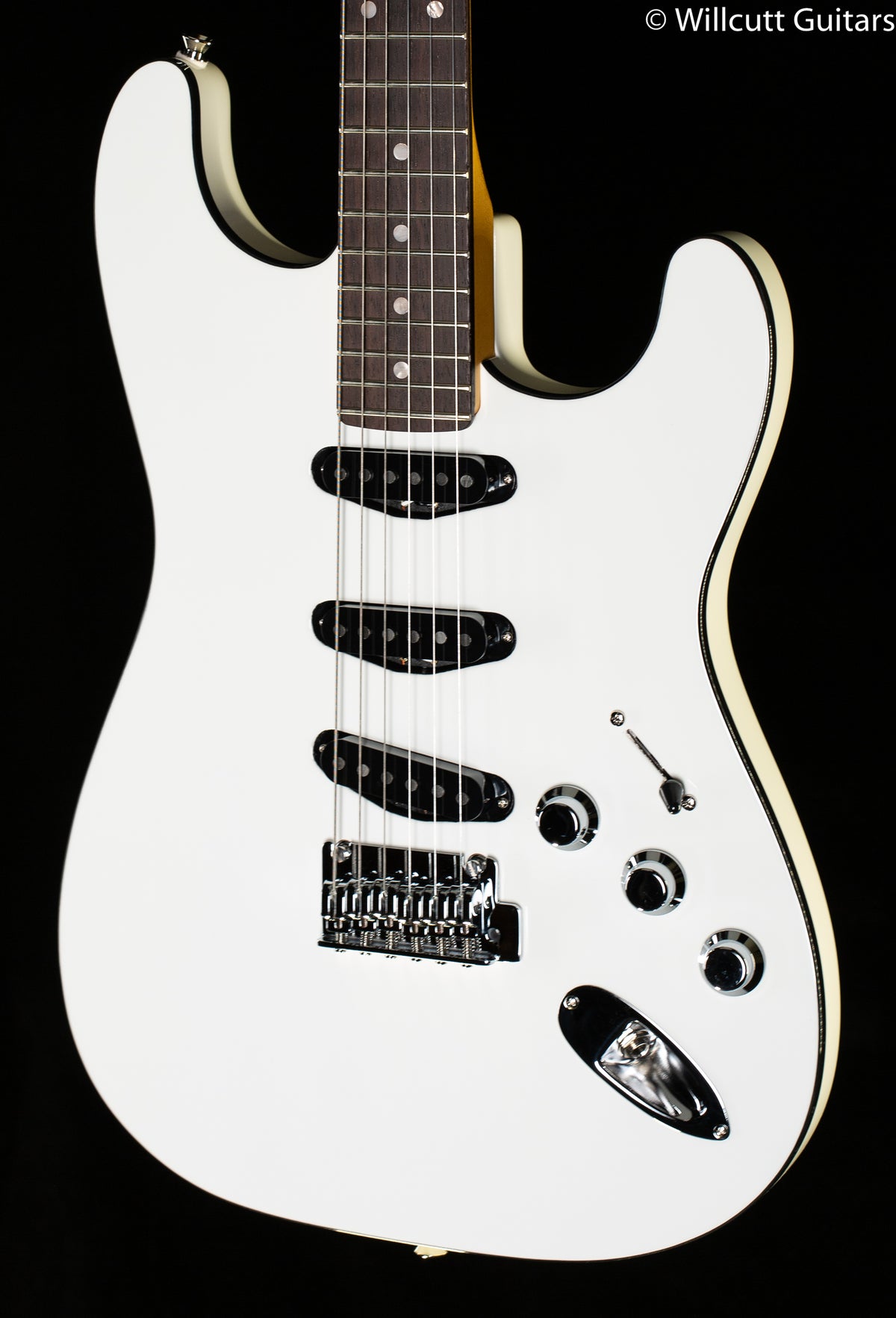 Fender Aerodyne Special Stratocaster Bright White (790)