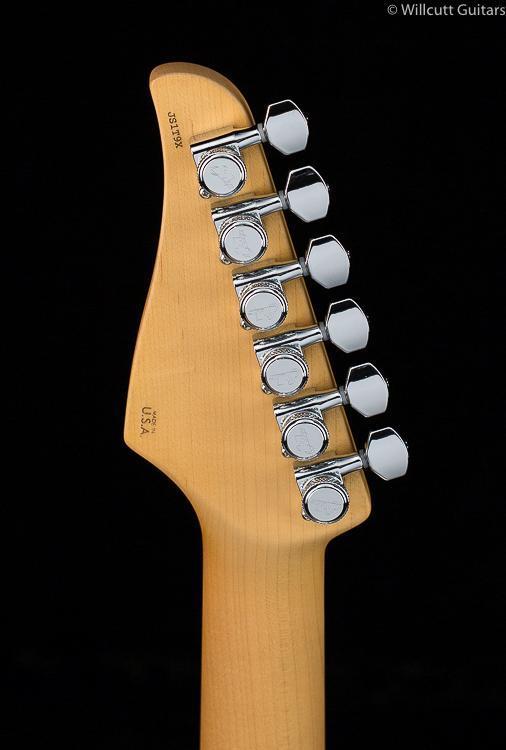 suhr-classic-s-3-tone-sunburst-rosewood-19