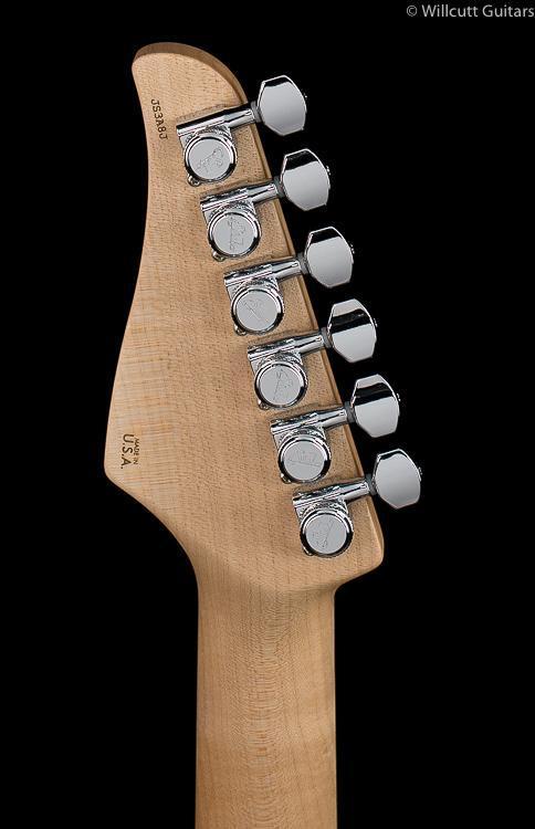 suhr-modern-white-hsh-38