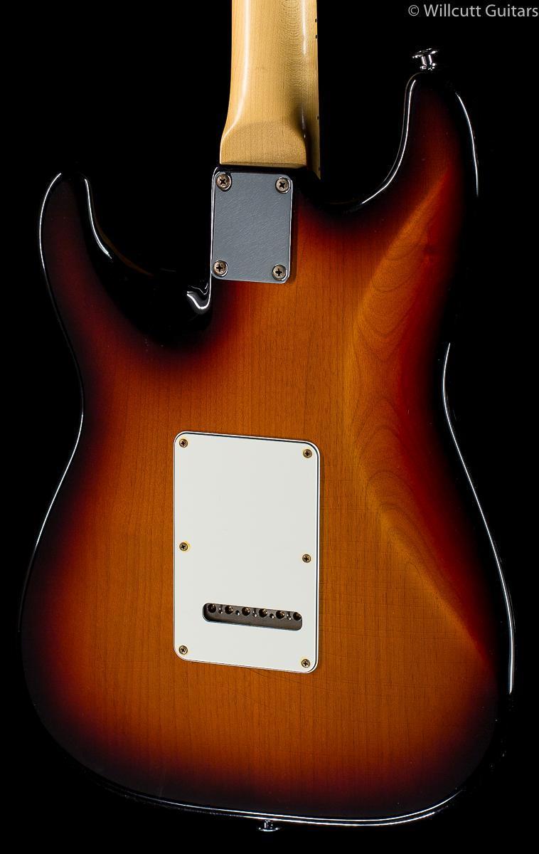 suhr-classic-s-antique-hss-3-tone-sunburst-maple-38