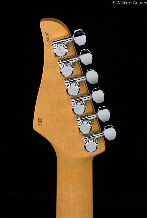 suhr-classic-s-surf-green-rosewood-75