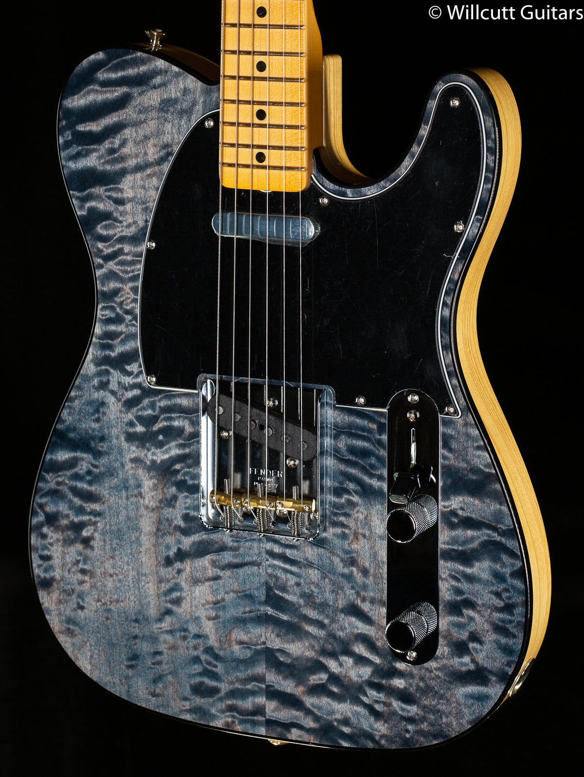Fender Rarities Quilt Maple Top Telecaster Blue Cloud