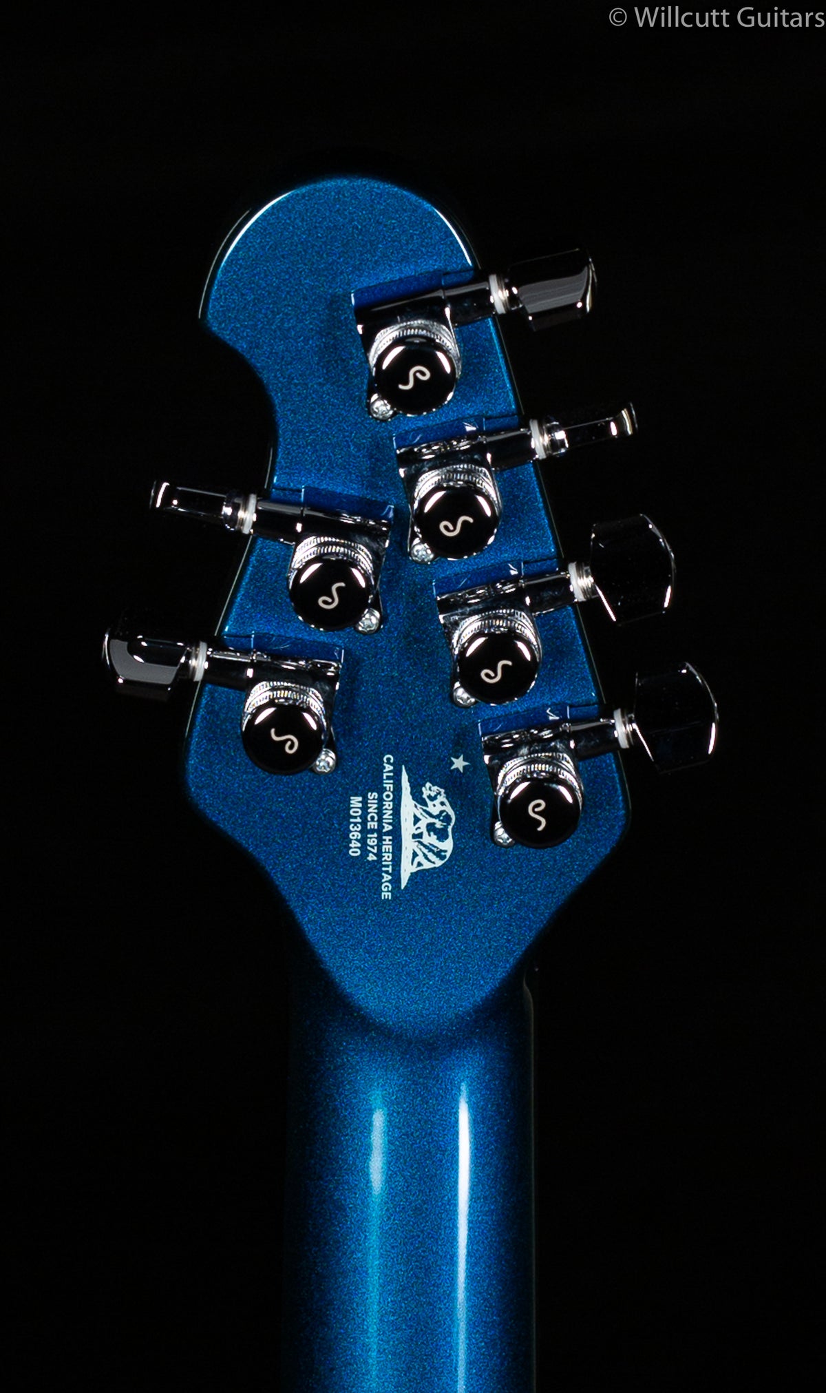 Ernie Ball Music Man Majesty Kinetic Blue
